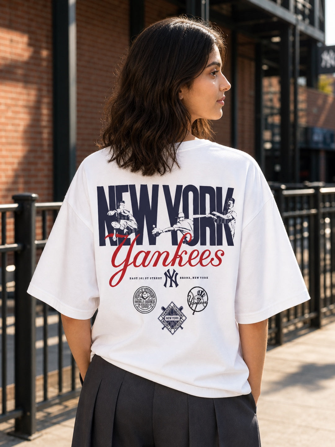 Teevybe New York Yankees Graphic Oversized T-Shirt – White